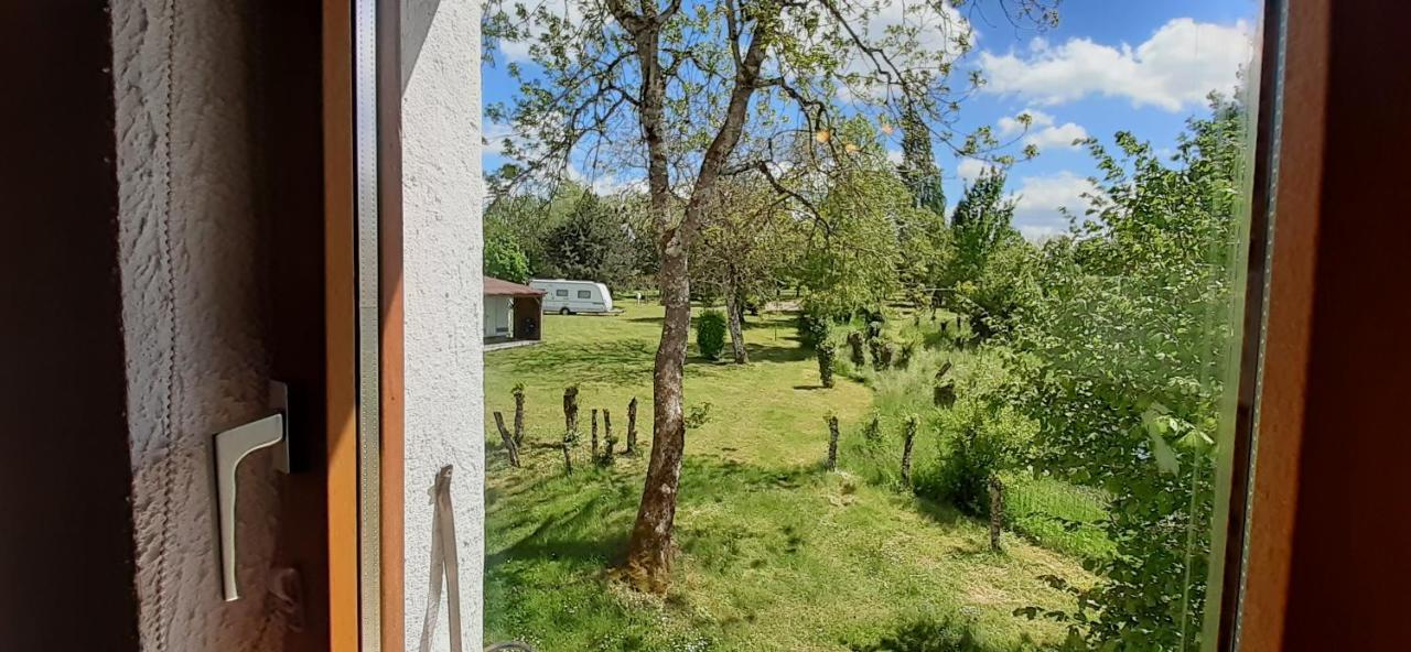 L' Appartement Du Camping Hautoreille Bannes  Kültér fotó
