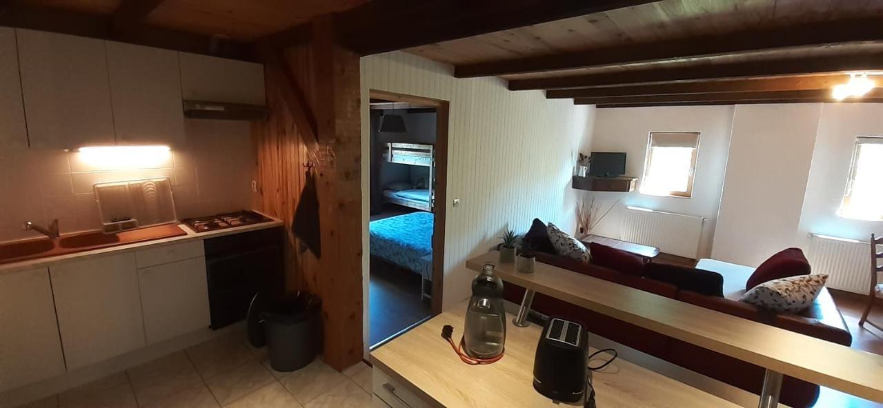L' Appartement Du Camping Hautoreille Bannes  Kültér fotó